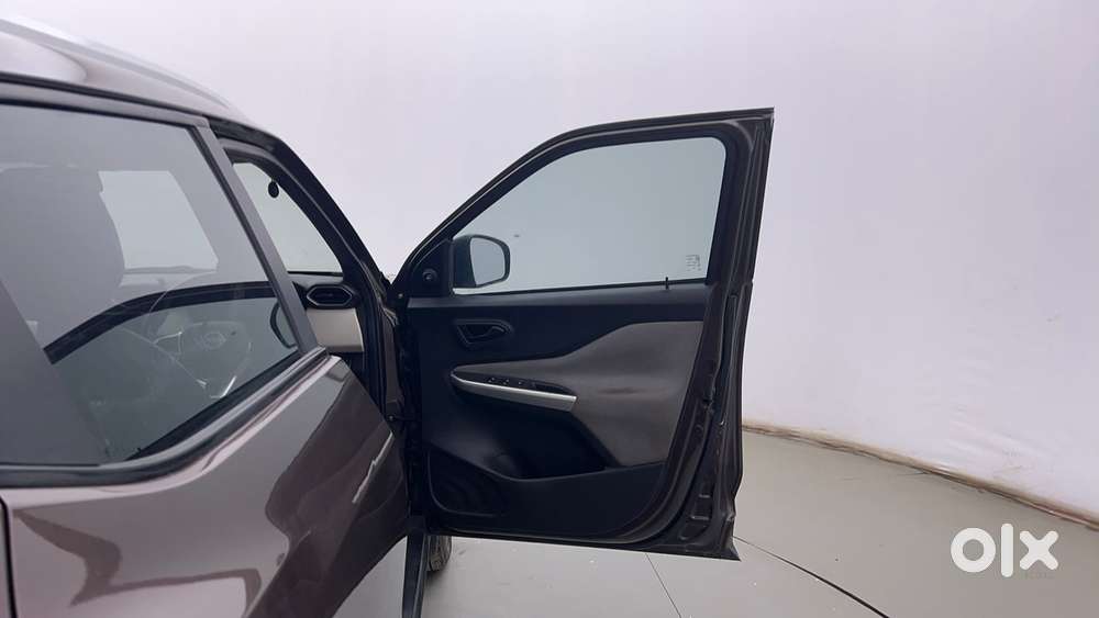Nissan Magnite 1.0 Xe, 2023, Petrol