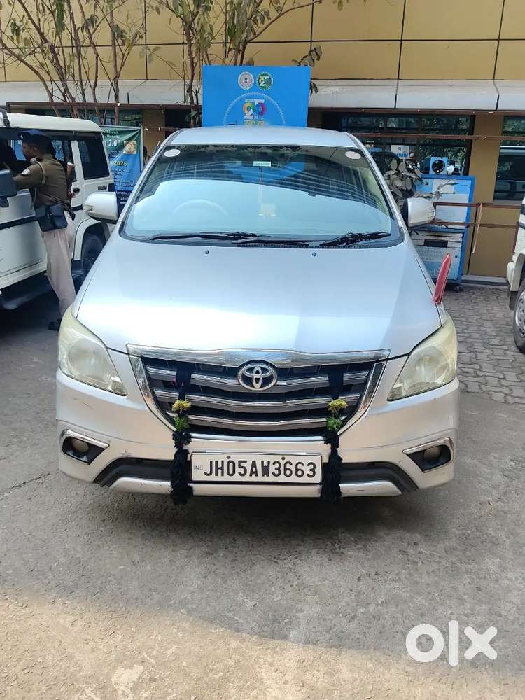 Toyota Innova 2013 Diesel Well Maintained