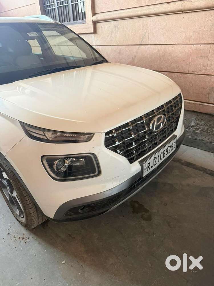 Hyundai Venue 2021 Diesel Well Maintained , Compact Suv , Suv Under 8l