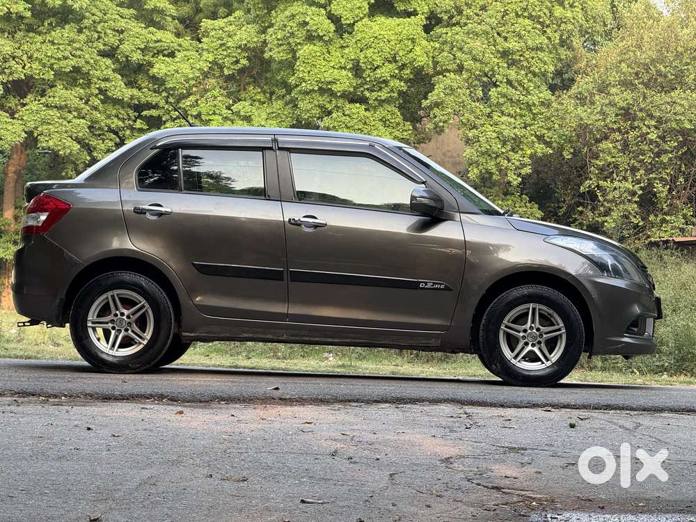 Maruti Suzuki Swift Dzire Vxi Optional, 2017, Petrol