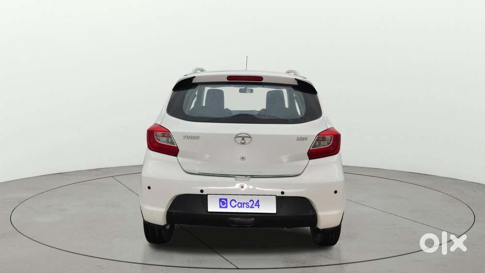 Tata Tiago 1.2 Revotron Xza, 2019, Petrol