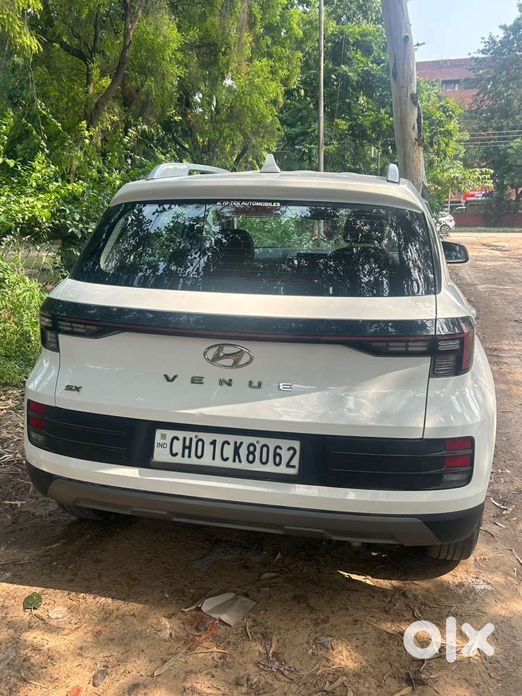 Hyundai Venue Petrol 2022