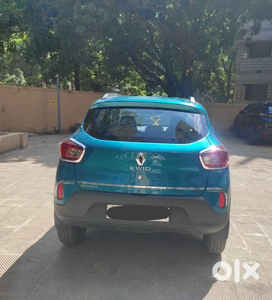 Renault Kwid Automatic (blue) – Excellent Condition, Like New