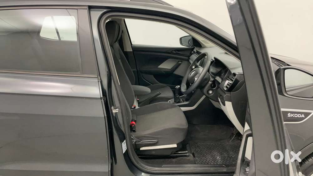 Skoda Kushaq Active 1.0 Tsi Mt, 2022, Petrol