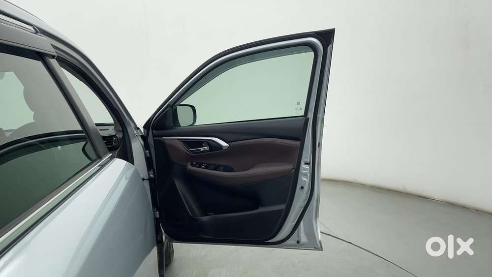 Maruti Suzuki Grand Vitara 1.5 Alpha Smart Hybrid Allgrip, 2023, Pet..