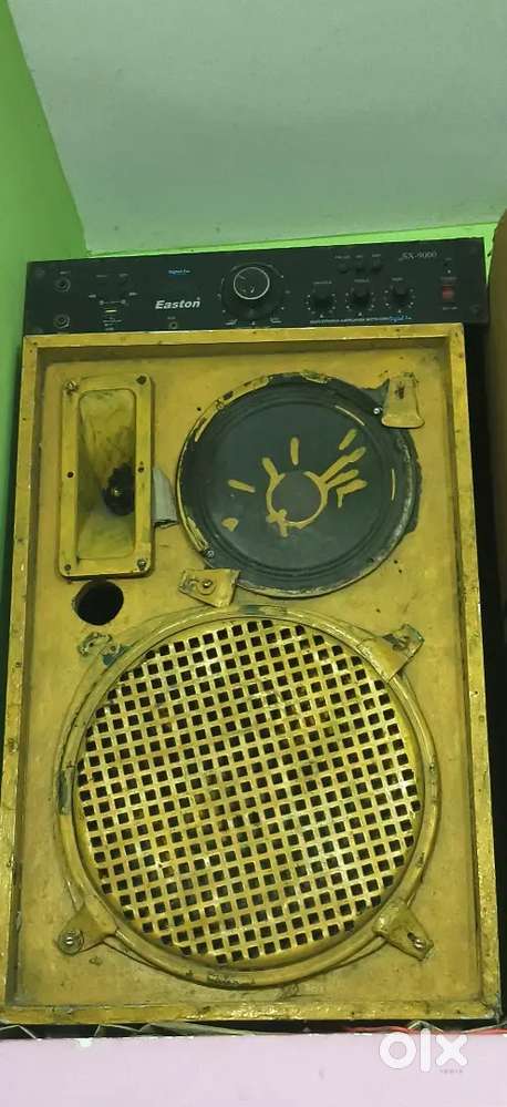 1 speaker with audio amplifier
