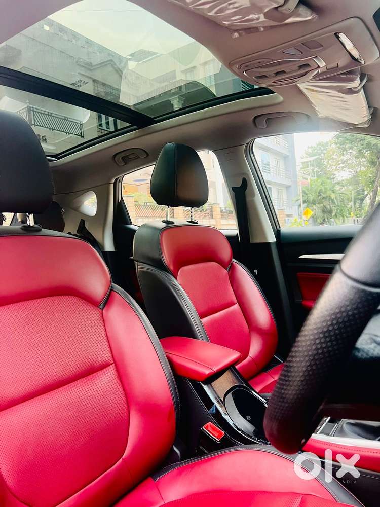 Mg Astor 1.5 Savvy Cvt S Red, 2023, Petrol