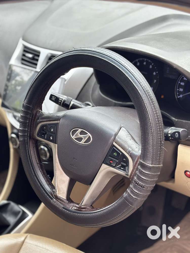 Hyundai Verna Vtvt 1.6 Sx, 2013, Petrol