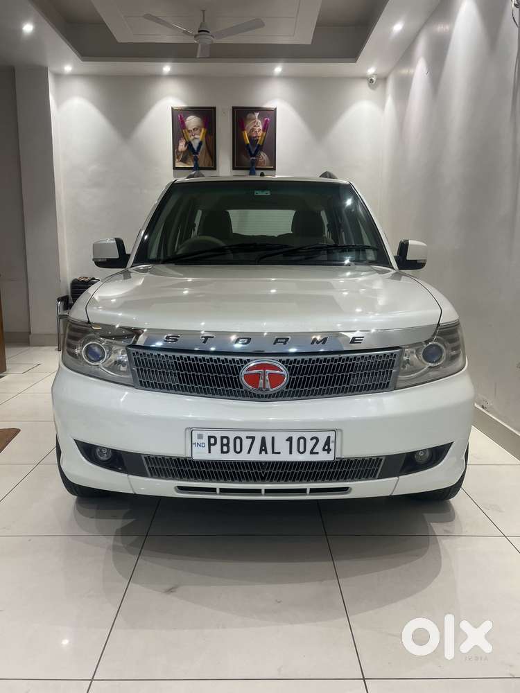 Tata Safari Storme Lx, 2013, Diesel