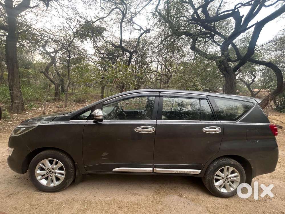 Toyota Innova Crysta