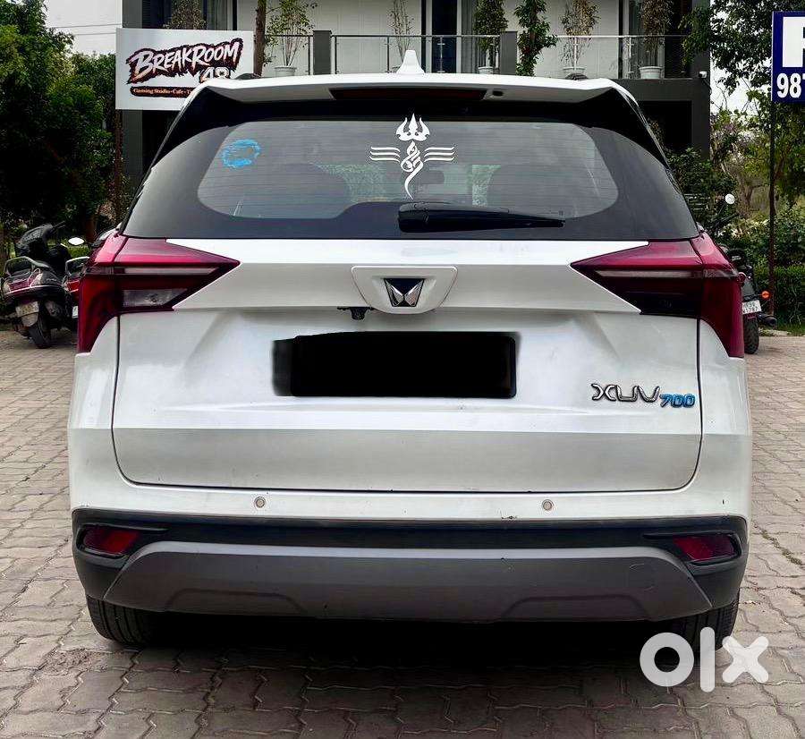 Automatic  Panoramic Sunroof  Excellent Condition  5 Seater