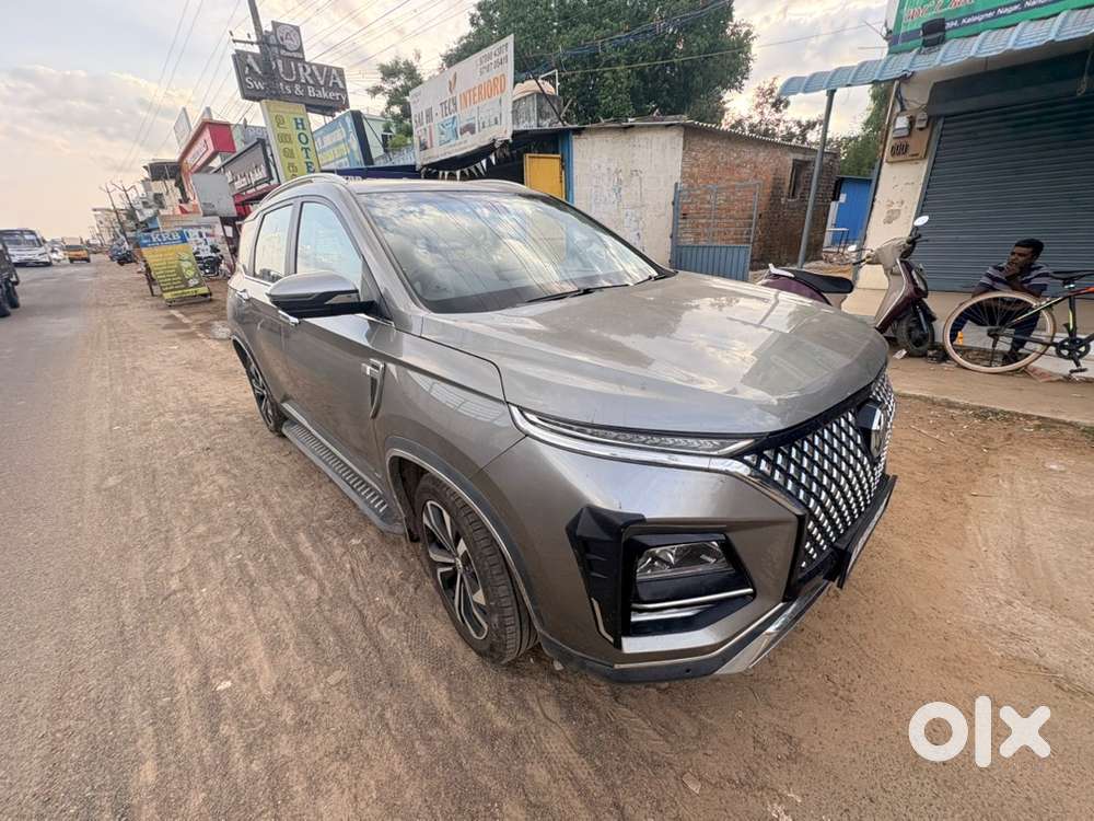 Mg Hector Petrol 2023 Car 1st Owner Less Driven