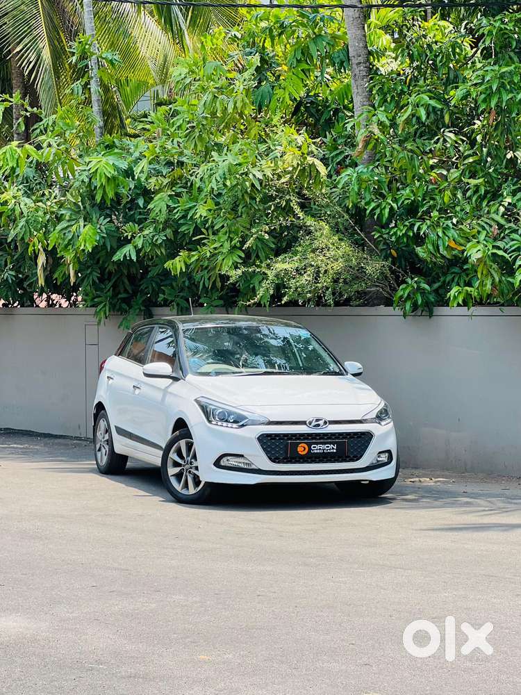 Hyundai Elite I20 Asta (o) 1.2 Ivt, 2017, Petrol