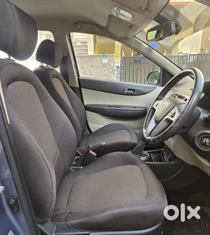 Hyundai I20 Sportz 2012, Just 21000 Kilometers Driven