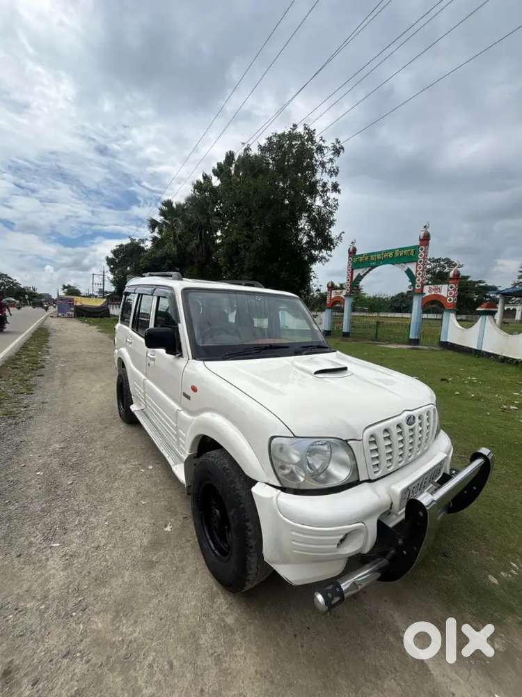 Mahindra Scorpio 2006 Diesel 177000 Km Driven With Modified Alloy
