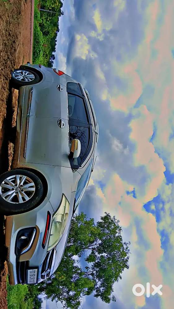 Maruti Suzuki Ertiga 2016 Diesel 140000 Km Driven