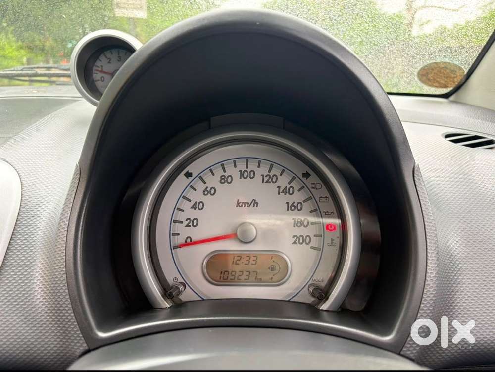 Maruti Suzuki Ritz Vxi, 2014, Petrol