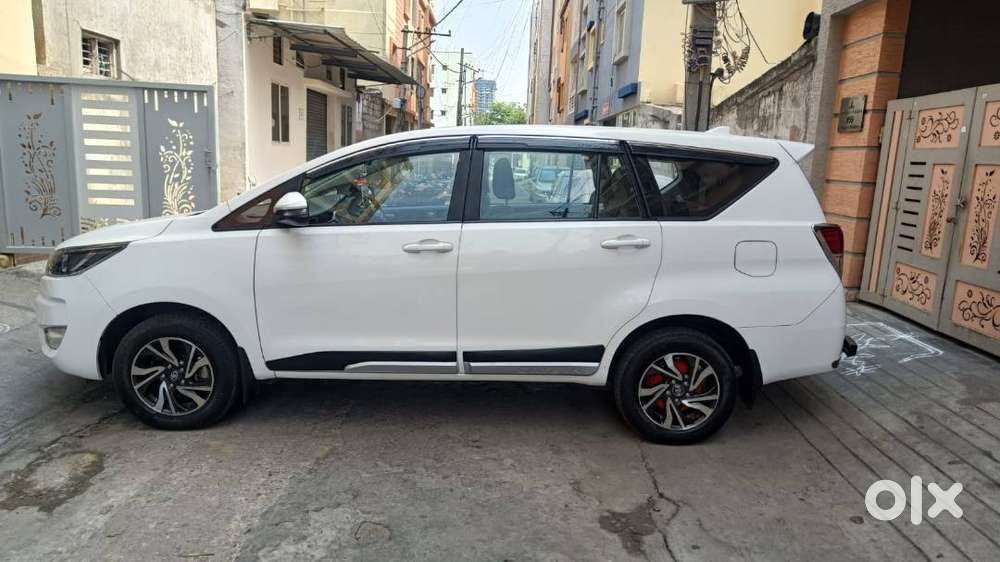 Toyota Innova 2024 Nov