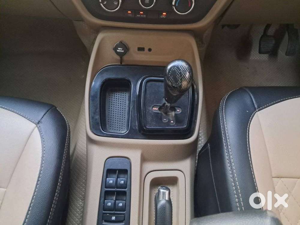 Mahindra Tuv 300 Mhawk100 T8, 2016, Diesel