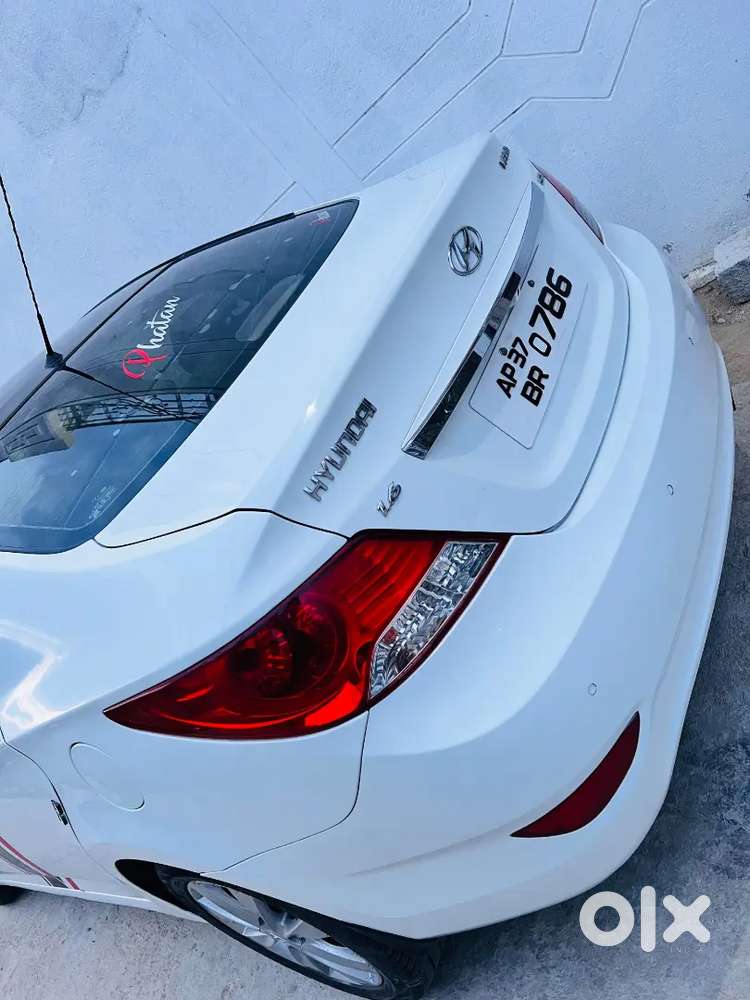 Hyundai Verna 2013 Fluidic Diesel Manual