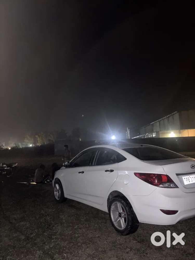 Hyundai Fluidic Verna 2013 Diesel 100018 Km Drive  No Any Problem