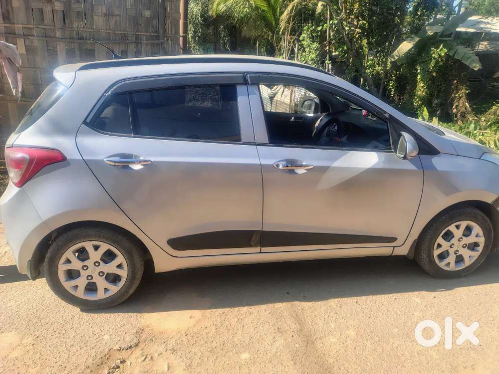 Hyundai Grand I10 Sportz Petrol 2015