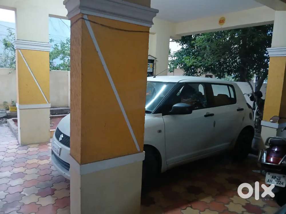 Maruti Suzuki Swift 2010 Petrol 100000 Km Driven
