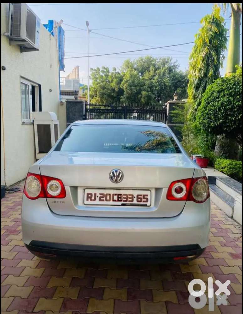 Volkswagen Jetta 2010 Automatic Diesel 171000 Km Driven