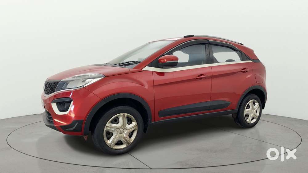 Tata Nexon 1.2 Revotron Xt, 2018, Petrol
