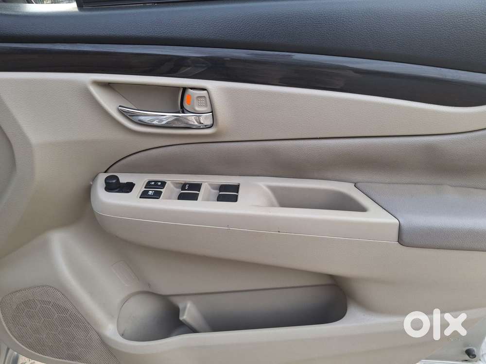 Maruti Suzuki Ciaz 2014-2017 At Zxi, 2014, Petrol