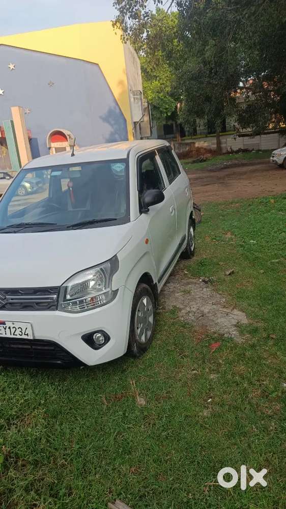 Very Maintaine And Single Handed Driven Car