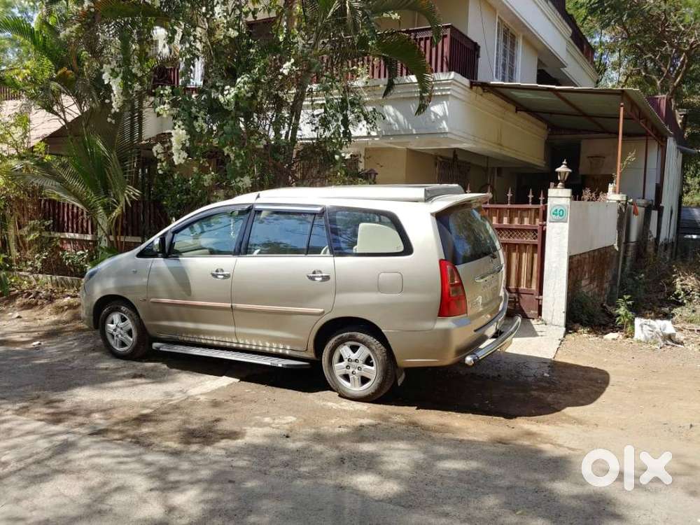 Toyota Ceo Co. Maintained 2008 Innova 2.5v Diesel 2.25l Km City 14kmpl