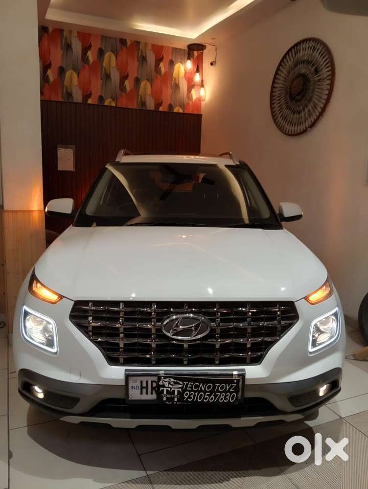 Hyundai Venue Sx Plus Turbo Dct, 2019, Petrol