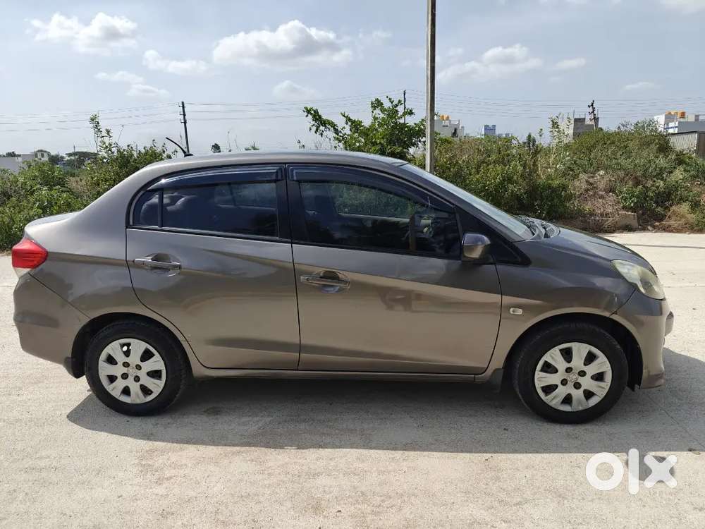 Honda Amaze Model 2014 Petrol Variant For Sale In Awesome Condition