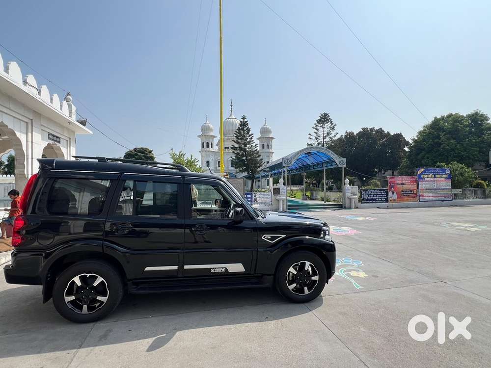 Mahindra Scorpio Classic 2023