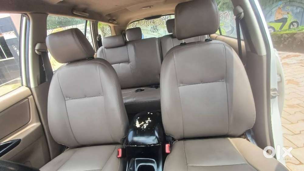Toyota Innova 2.5 G (diesel) 7 Seater, 2016, Diesel