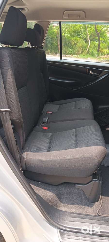 Toyota Innova Crysta 2.4 G Mt 8s, 2017, Diesel