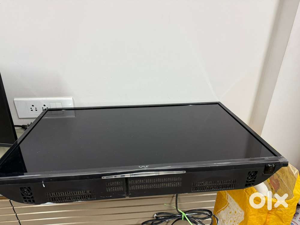 VU TV 32 INCH