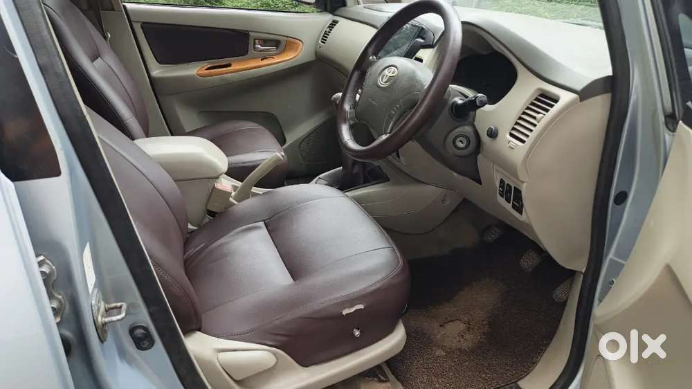 Toyota Innova 2009 Diesel 385 Km Driven