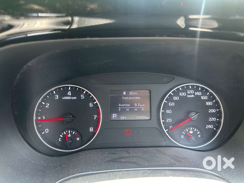 Excellent Condition Less Driven Kia Seltos Ivt