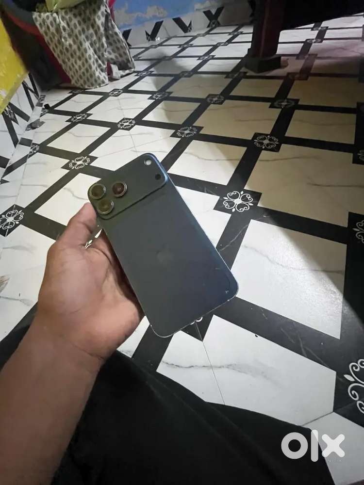 I phone xs max converted into 17 pro Max good condition