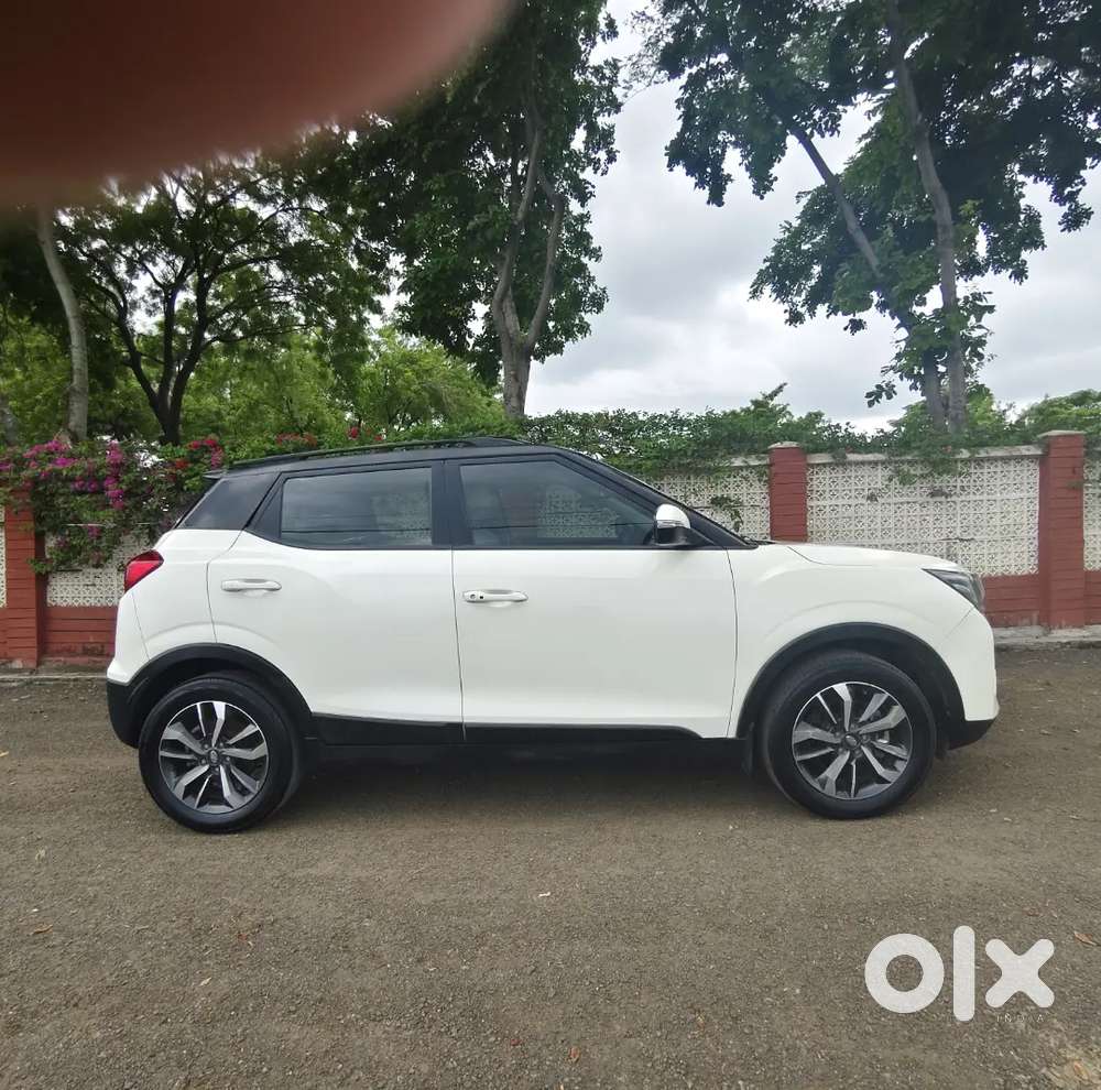 Mahindra Xuv300 W8 (o) Showroom Condition