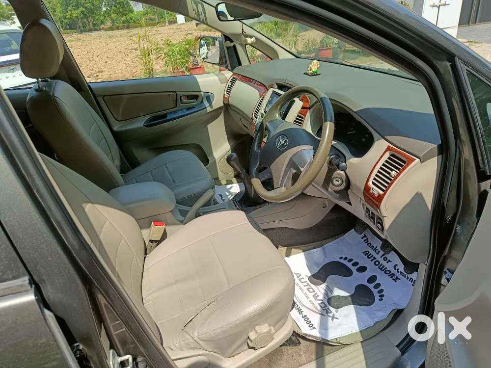 Toyota Innova 2.5 G 2014
