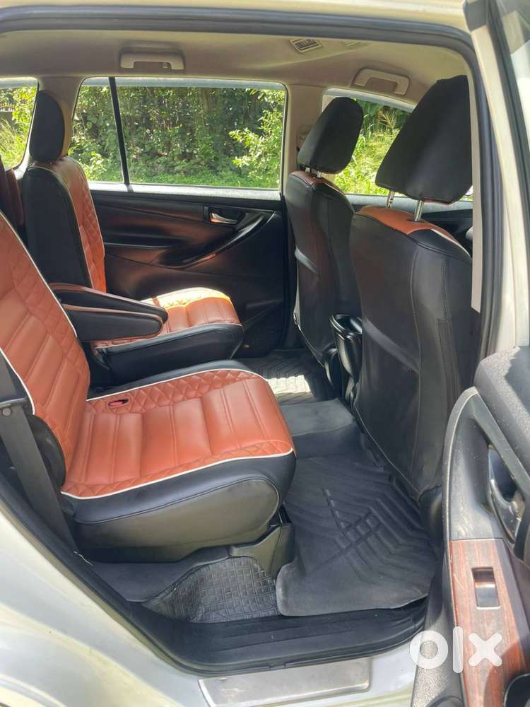 Toyota Innova Crysta 2018 Diesel Well Maintained