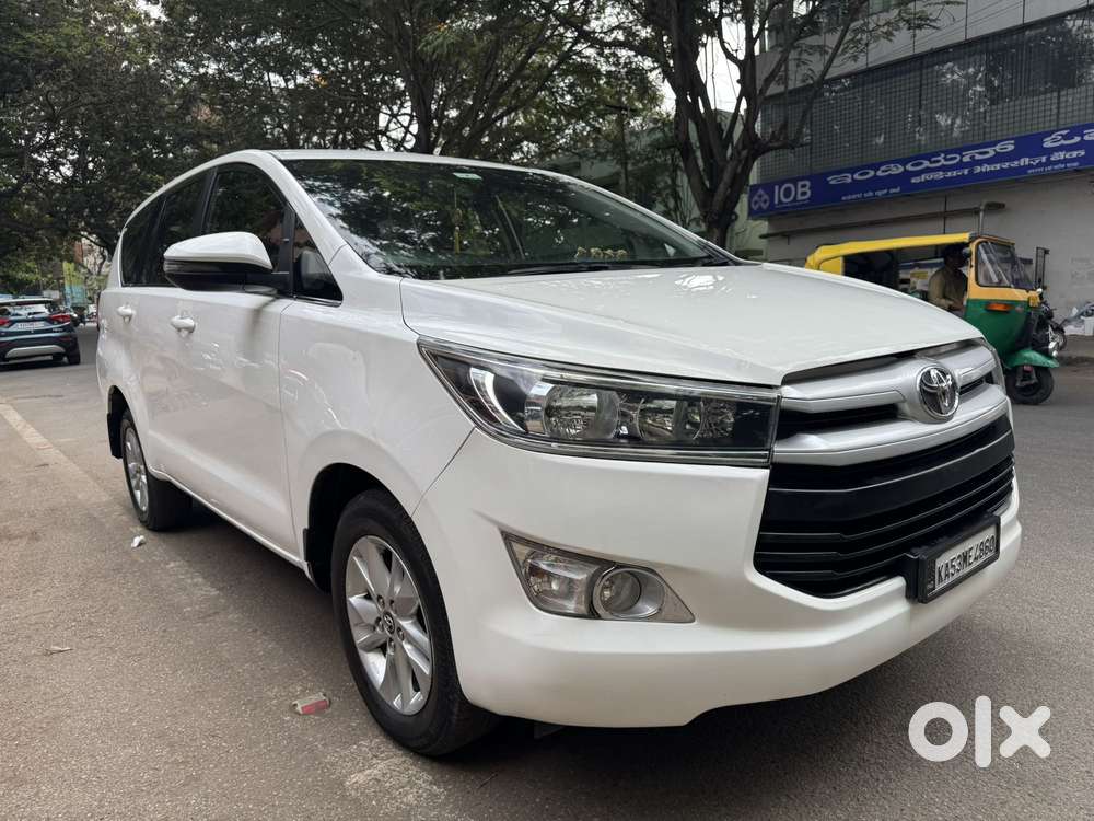 Toyota Innova Crysta 2.8 Gx At 7 Str, 2016, Diesel