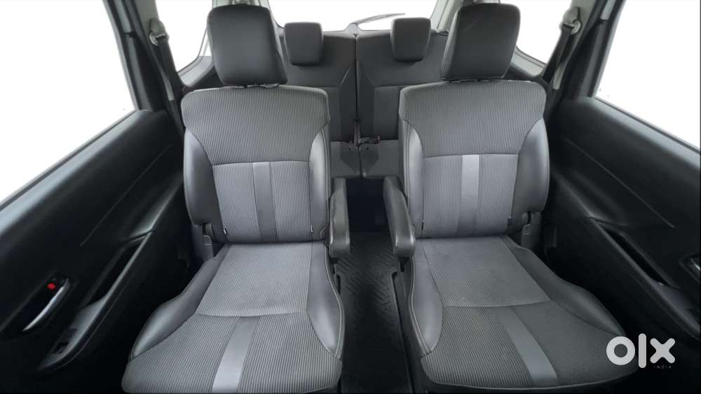 Maruti Suzuki Xl6 1.5 Zeta Mt, 2022, Petrol