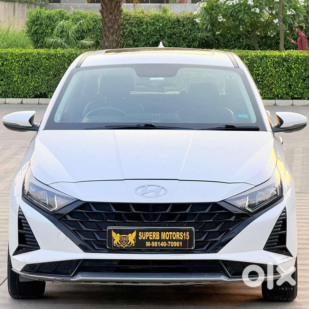 Hyundai New I20 1.2 Asta (o) Ivt, 2023, Petrol