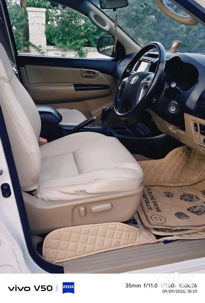 Toyota Fortuner 3.0 Diesel 4x2 Manual 2015 | 1st Owner Showroom Track