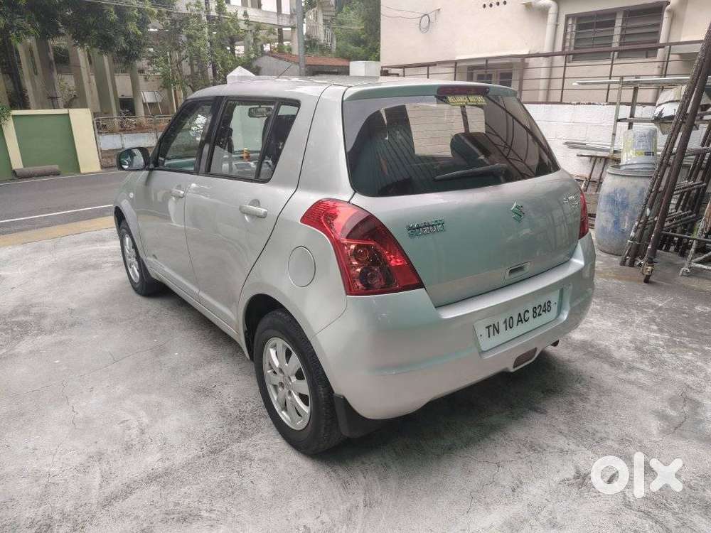 Maruti Suzuki Swift Zxi, 2011, Petrol