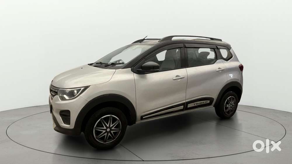Renault Triber Rxt, 2022, Petrol
